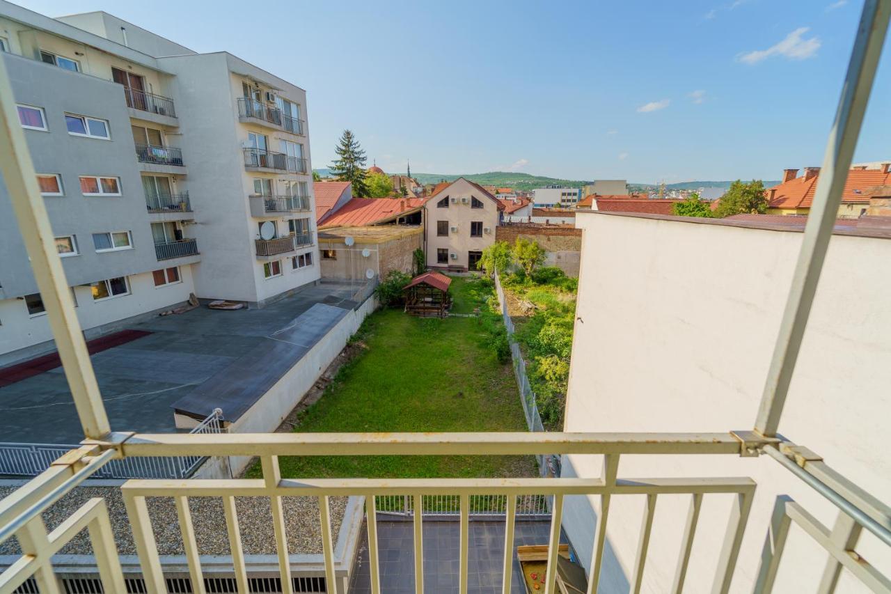 5* Mansion In City Center Cluj-Napoca Esterno foto