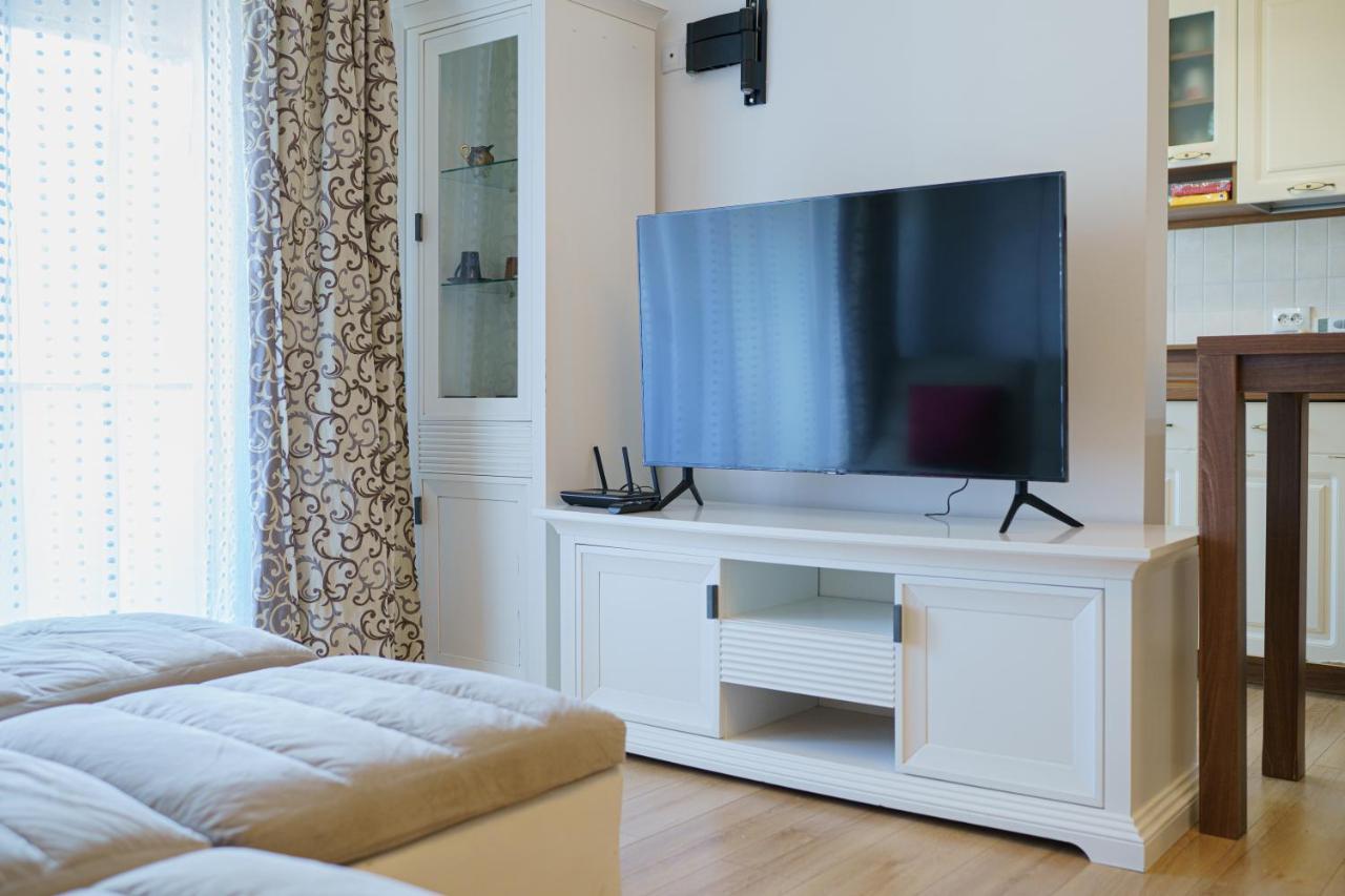 5* Mansion In City Center Cluj-Napoca Esterno foto